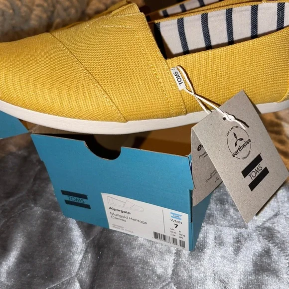 TOMS Alpargata Heritage Canvas in Marigold-SOLD - Picture 5 of 6